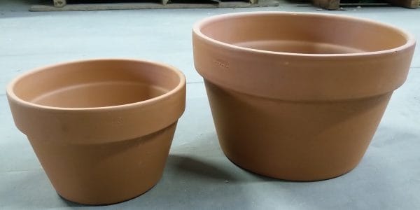 brown pots