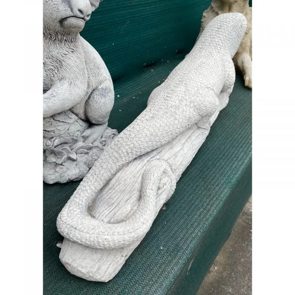Lizard on Log Large Concrete Garden Statue