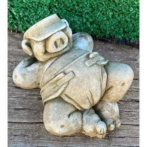 Baby Pig Concrete Statue 0037
