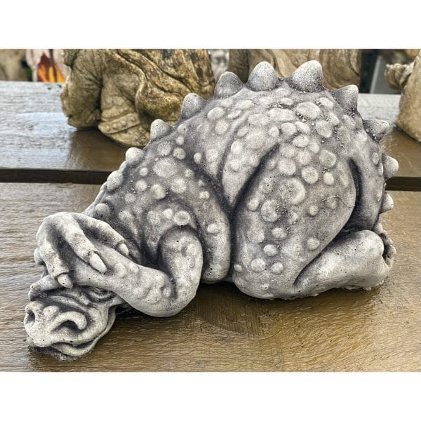 Dragon Peeping Concrete Statue 9628