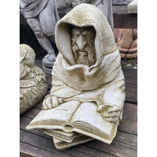 Aaragon Concrete Wizard Statue  9516