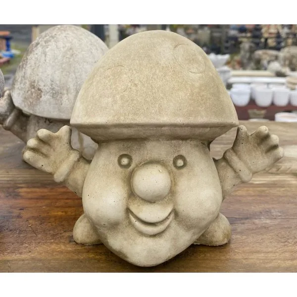 Handy Mushroom Concrete Statue 0310