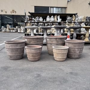 Dimitri Cone Antique terracotta Pot