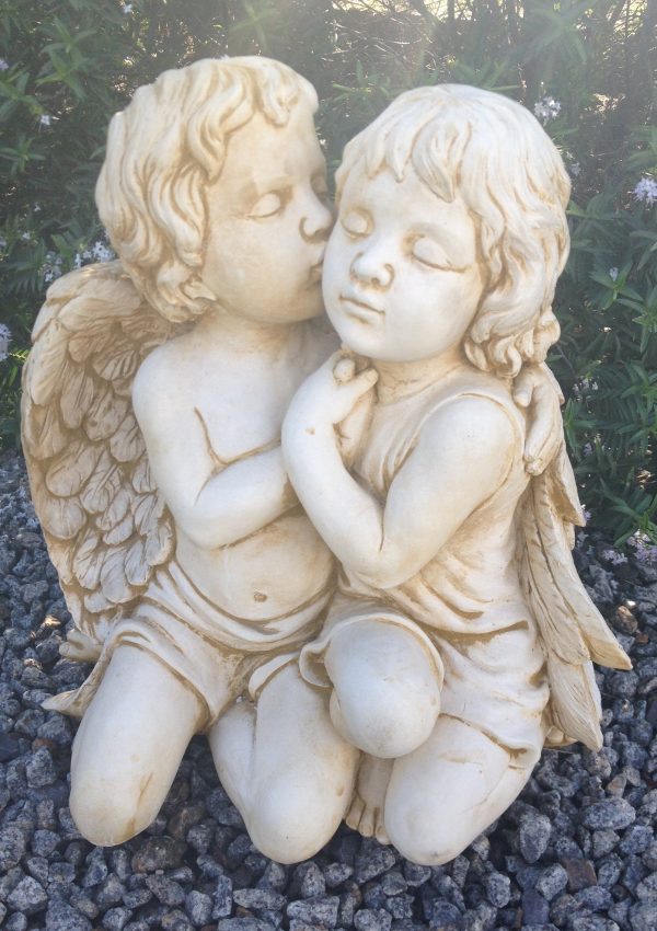 Angels Kissing