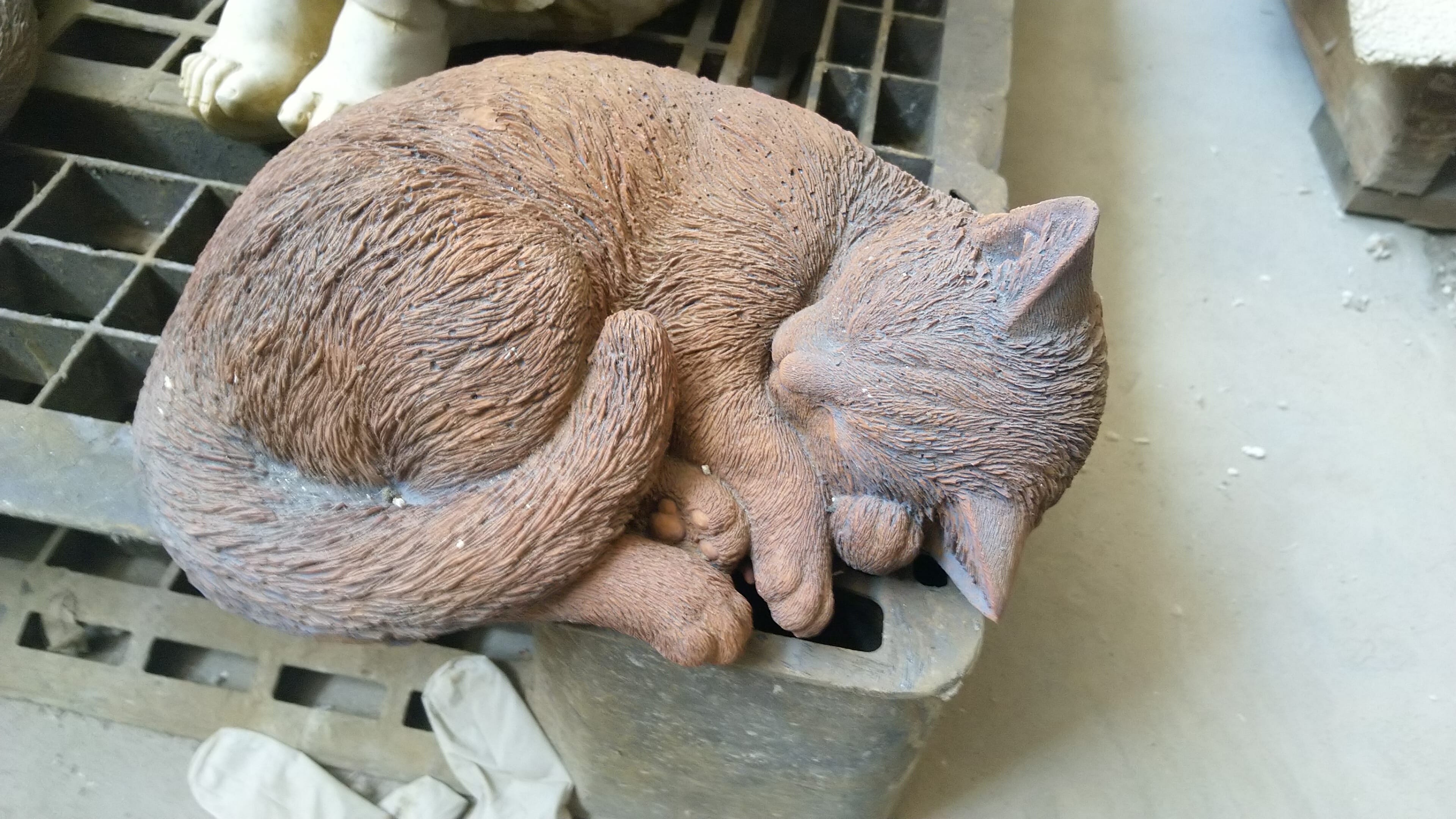 Sleeping Cat Medium Concrete Statue (0121) | Wantirna Garden Ornaments
