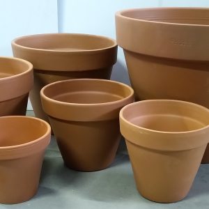 brown pots