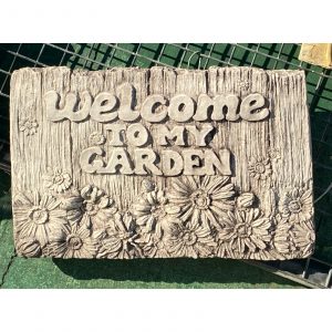 Daisies Welcome Concrete Wall Plaque