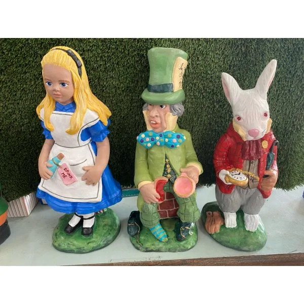Mad Hatter Concrete Statue 1182 - Image 2