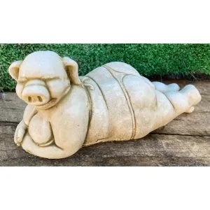 Ma Pig Concrete Statue 0038