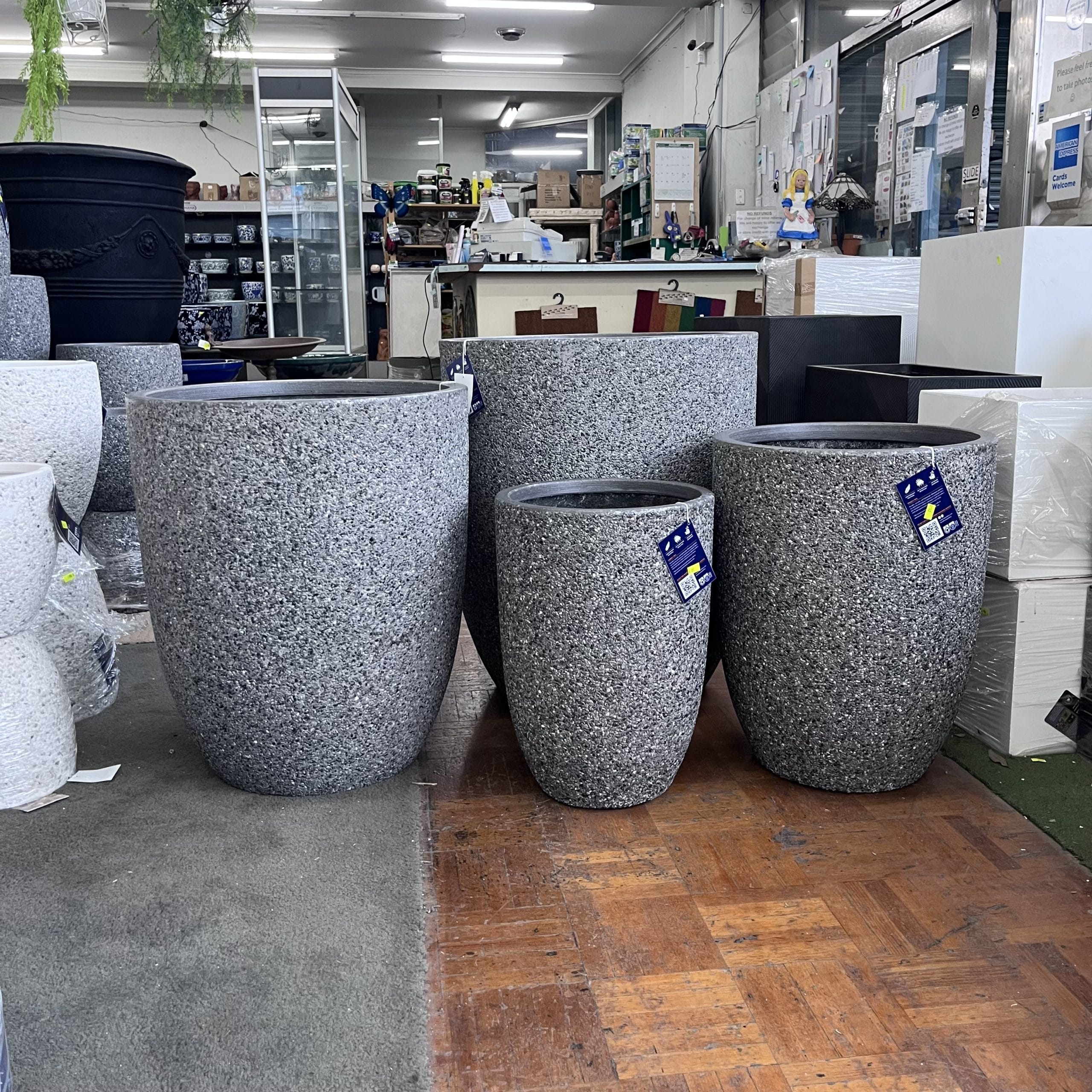 PebbleCrete Chambers U Pot - Image 3