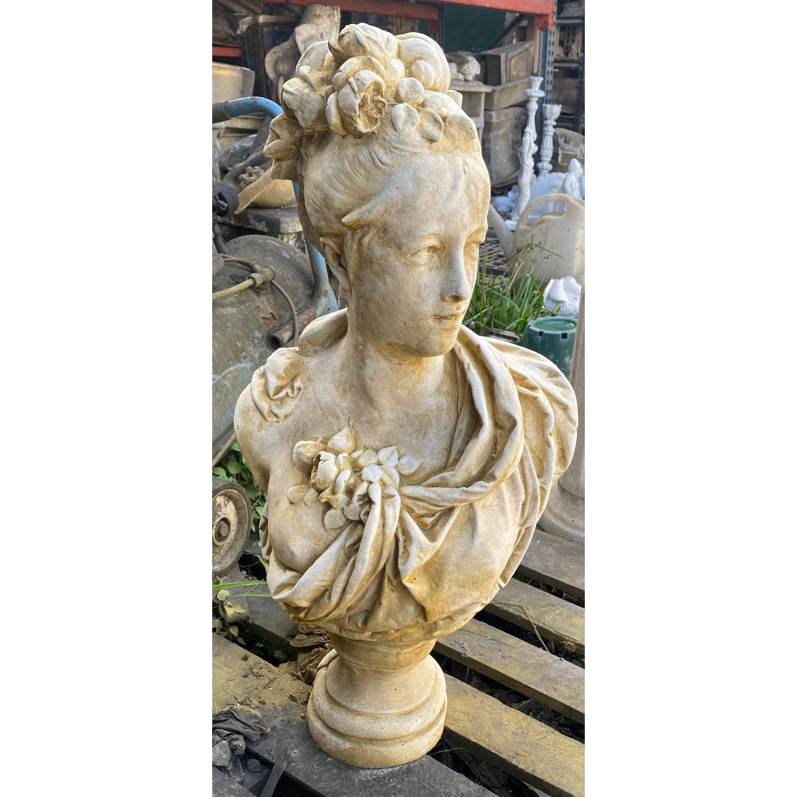 Victoria Bust Concrete Statue