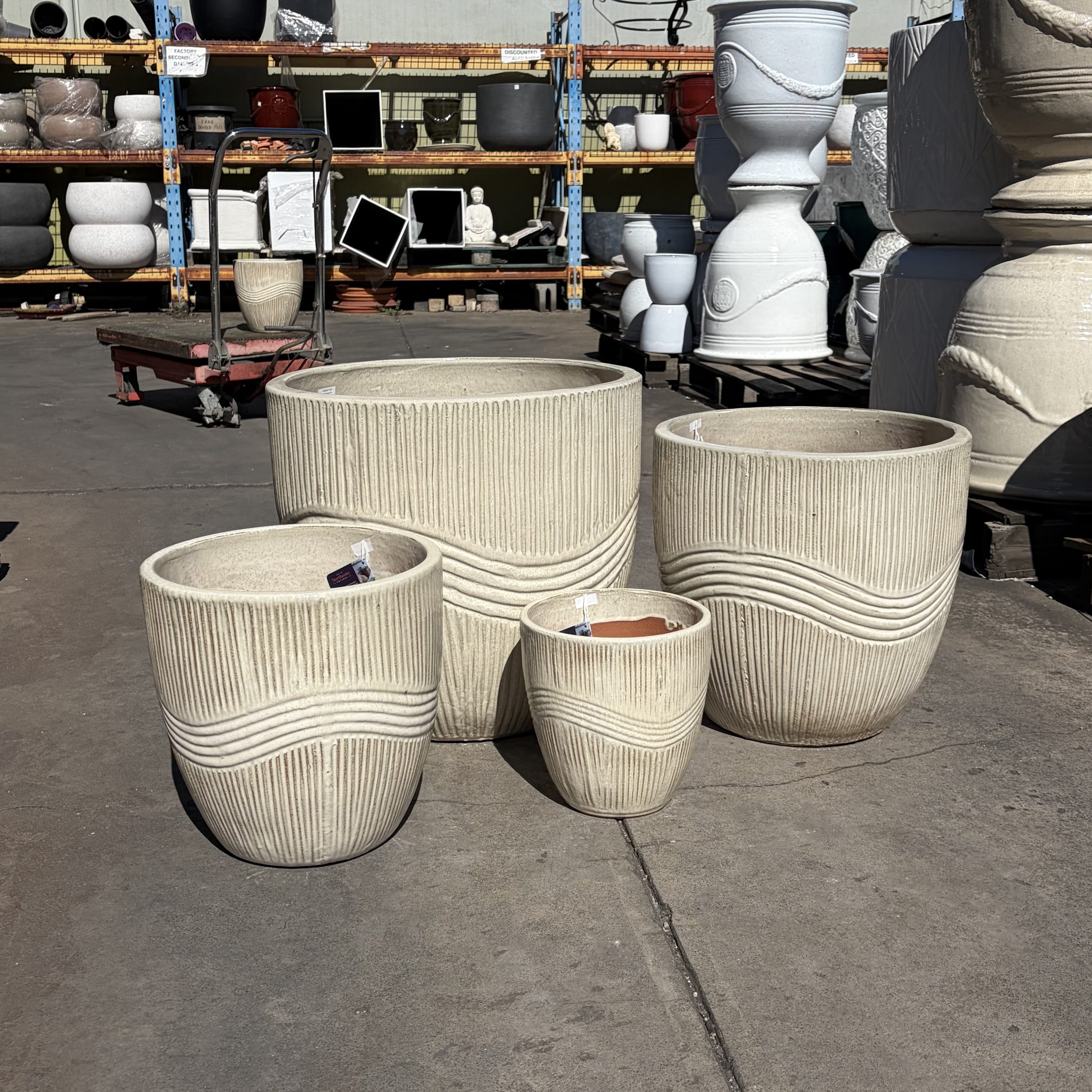 Lily Egg Glazed Garden Pot - Image 4